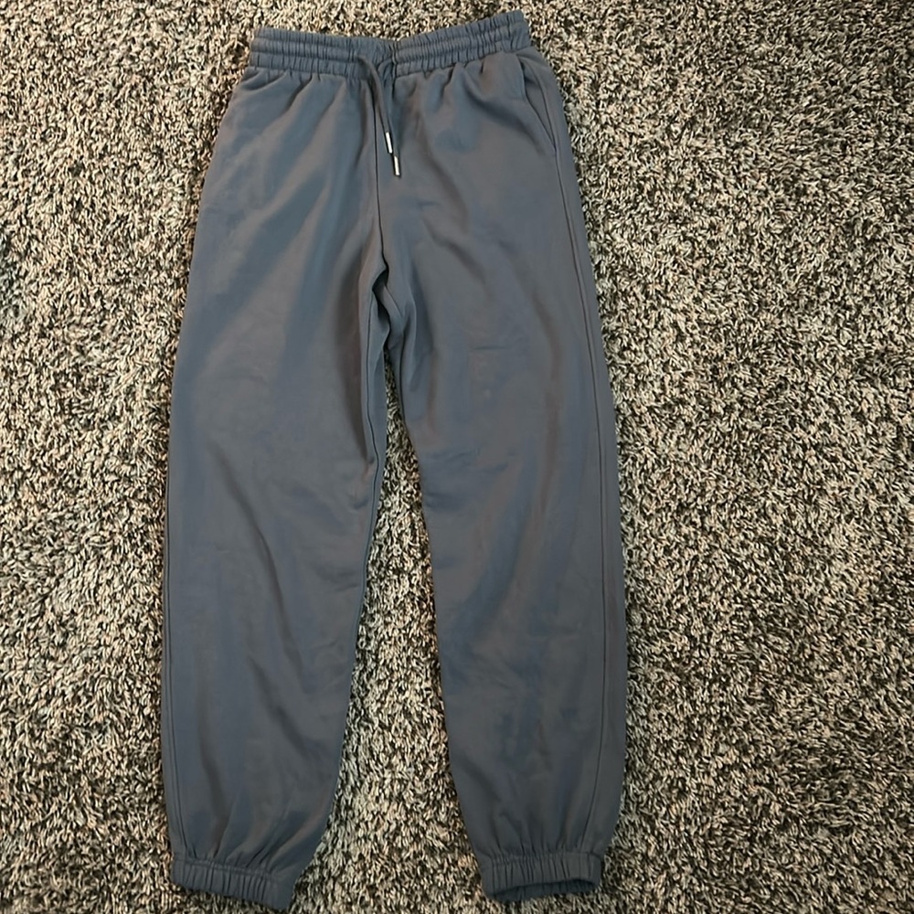 H & M sweat pants
size small